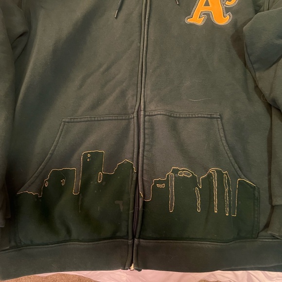 Oakland A's Wright & Ditson Forest Green Hoodie with Oakland City Skyline - Picture 2 of 5
